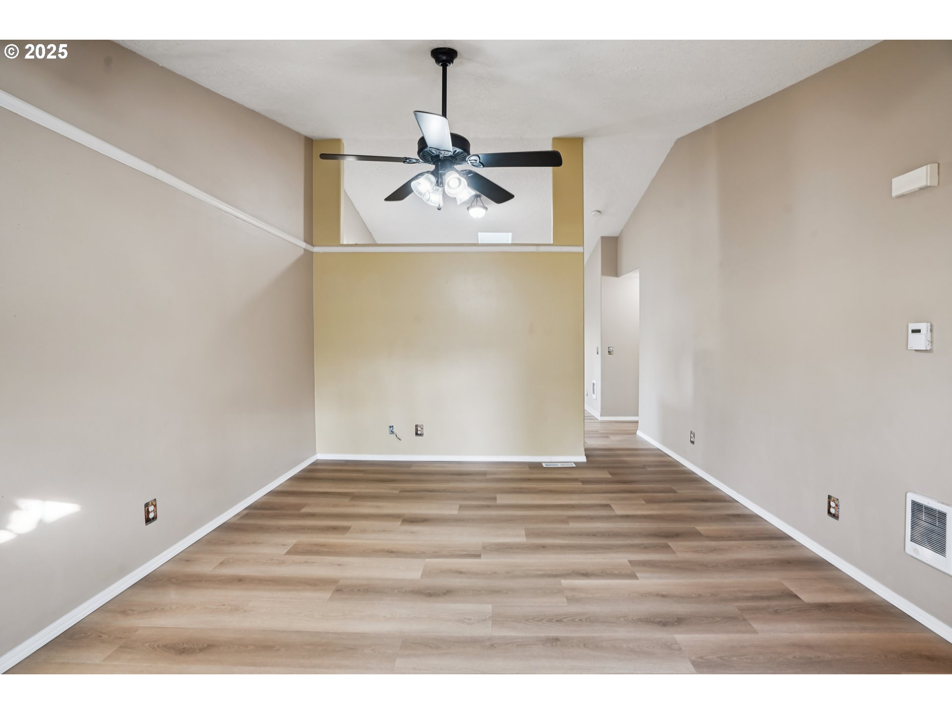 463 Hrubetz Road Southeast Salem, OR 97302 - Photo 8 of 27 Gallery Image 8