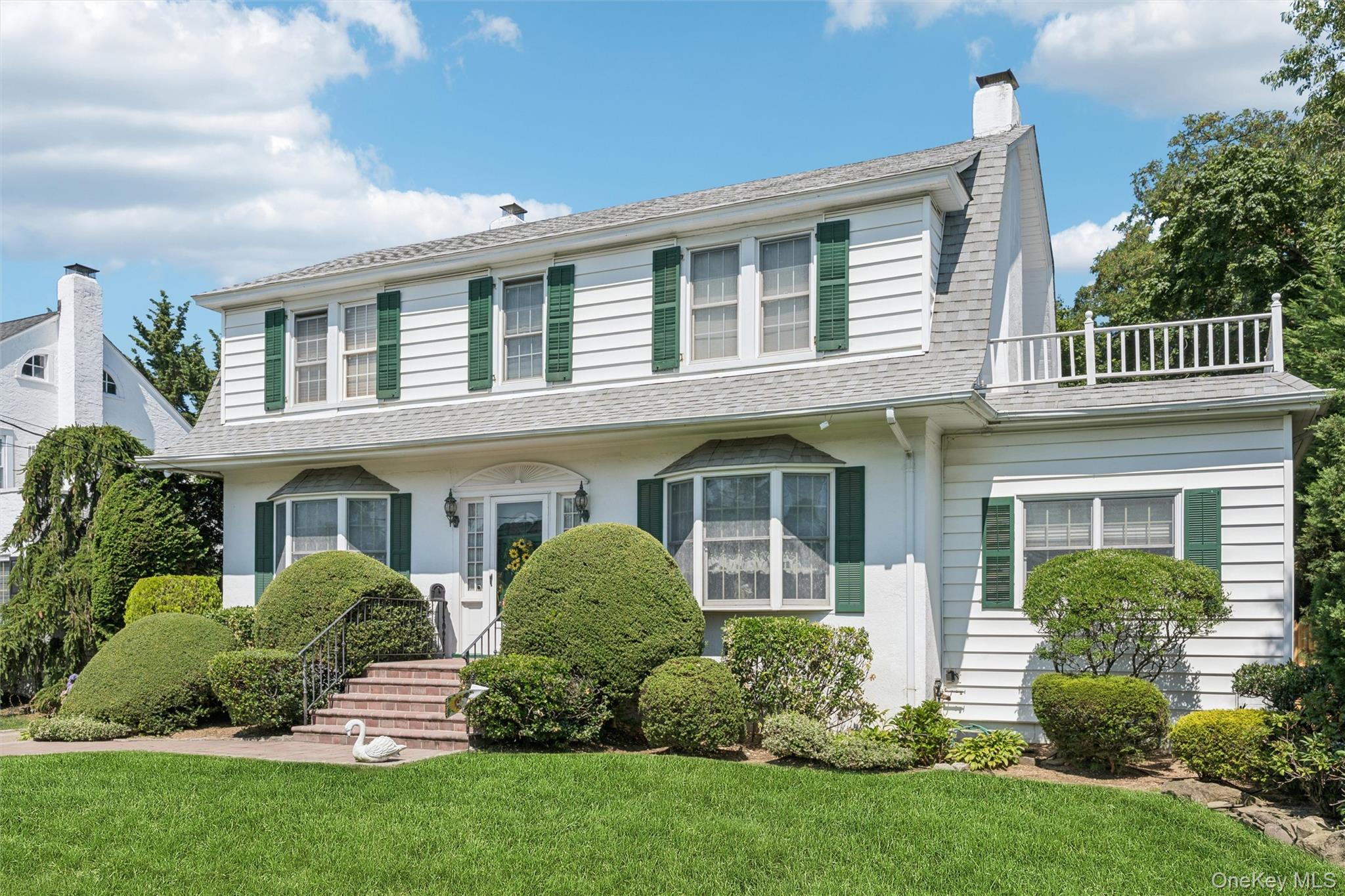 43 Beverly Road Merrick, NY 11566 - Photo 44 of 48 Gallery Image 44