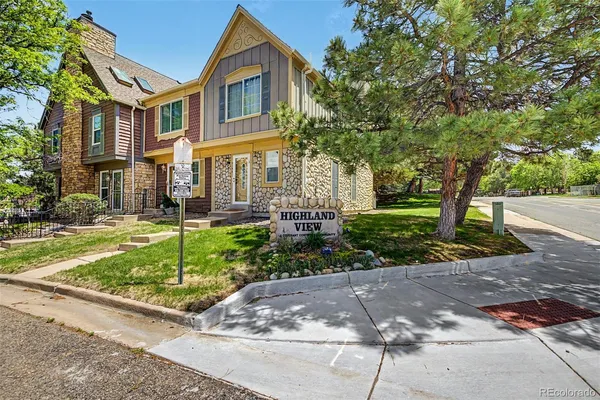 $329,000 | 8198 South Columbine Court, Centennial, CO 80122