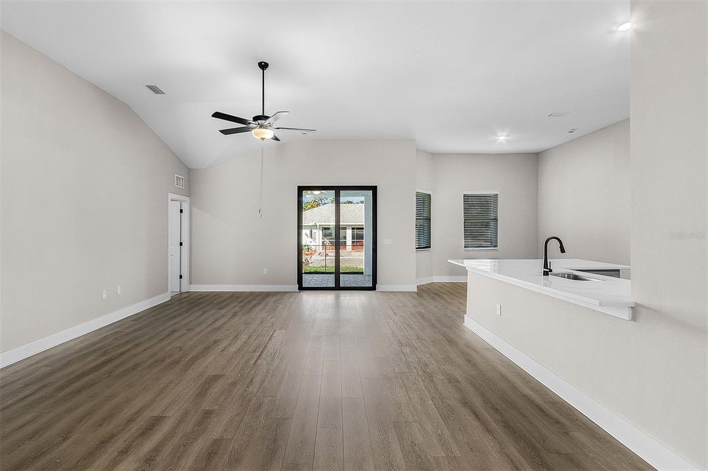 13409 Walden Sheffield Road Dover, FL 33527 - Photo 2 of 7 Gallery Image 2