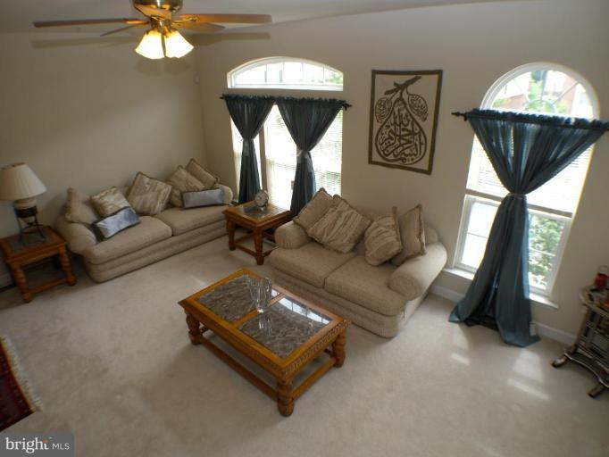 8116 Mississippi Road Laurel, MD 20724 - Photo 8 of 30 Living Room
