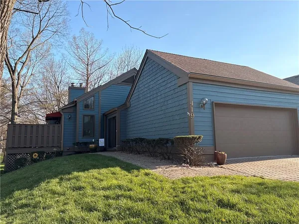 $375,000 | 419 Lakeside Drive, Liberty, MO 64068