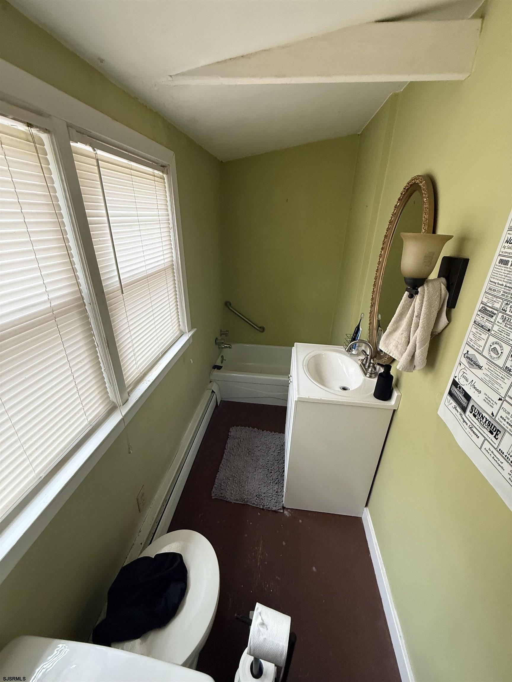 34 Back Neck Road Bridgeton, NJ 08302 - Photo 18 of 38 a room with furniture and a window