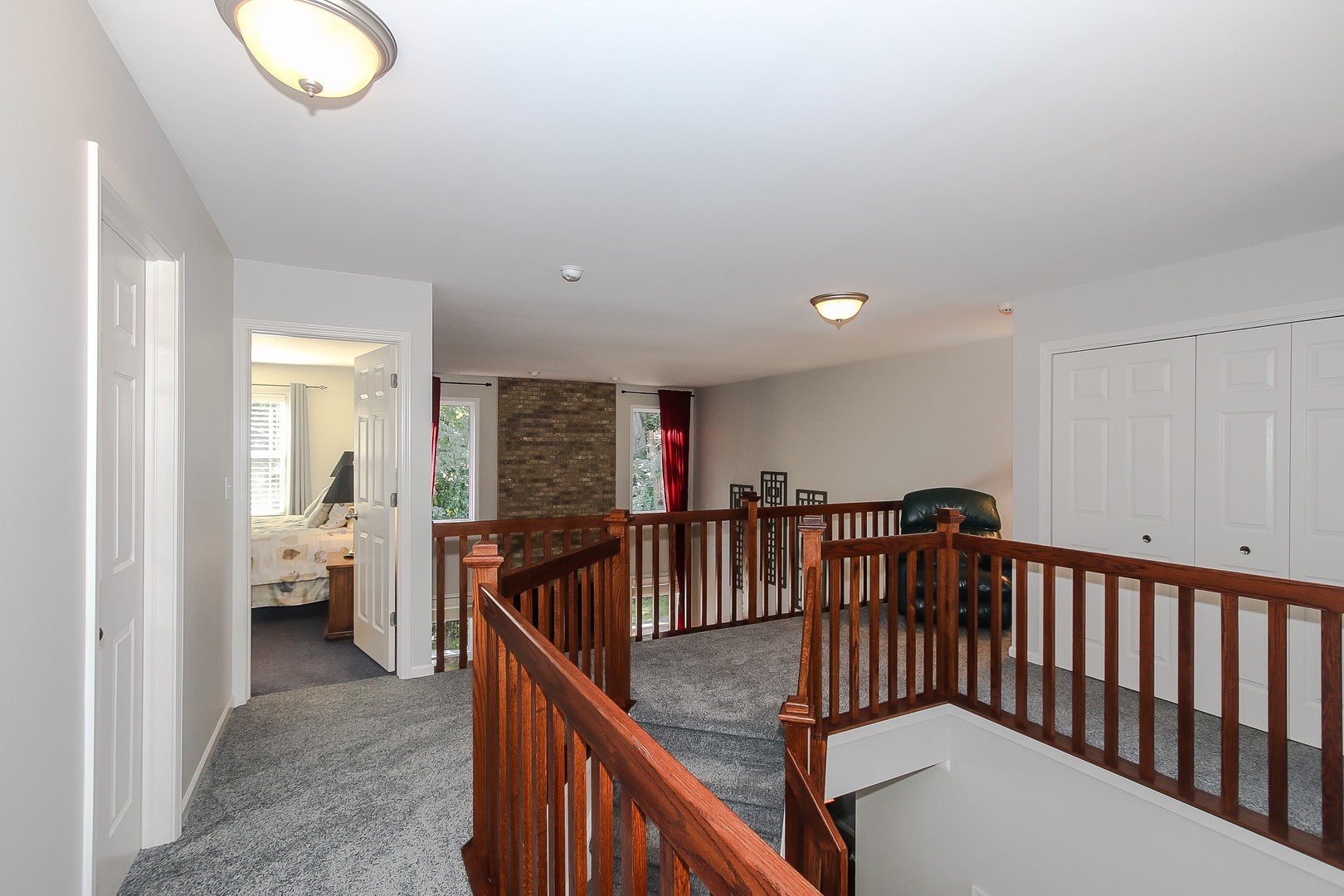 617 West Ruhl Road Palatine, IL 60074 - Photo 26 of 47 a view of livingroom with furniture and balcony