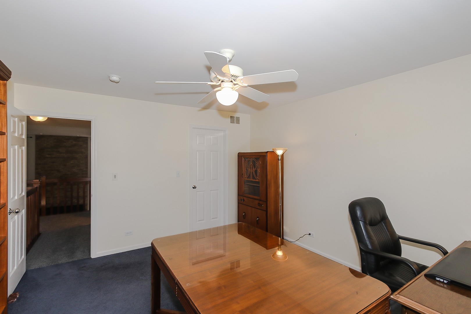 617 West Ruhl Road Palatine, IL 60074 - Photo 34 of 47 a workspace with furniture and window