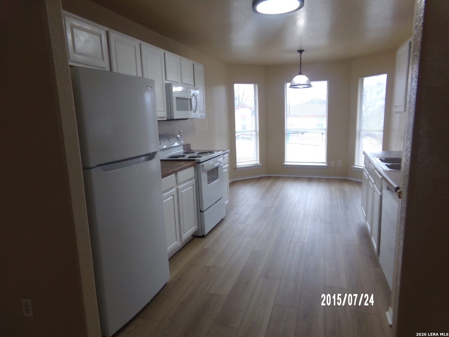 8802 Slumber Lane Converse, TX 78109 - Photo 5 of 17