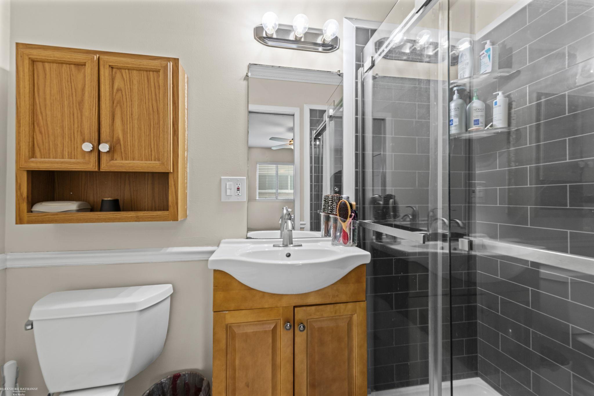 47121 Barbara Road Macomb, MI 48044 - Photo 20 of 31