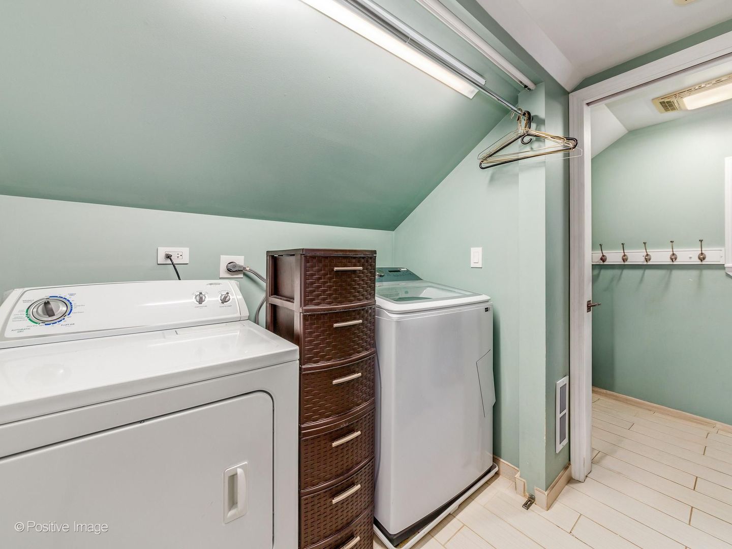 36 Touhy Avenue Park Ridge, IL 60068 - Photo 13 of 21