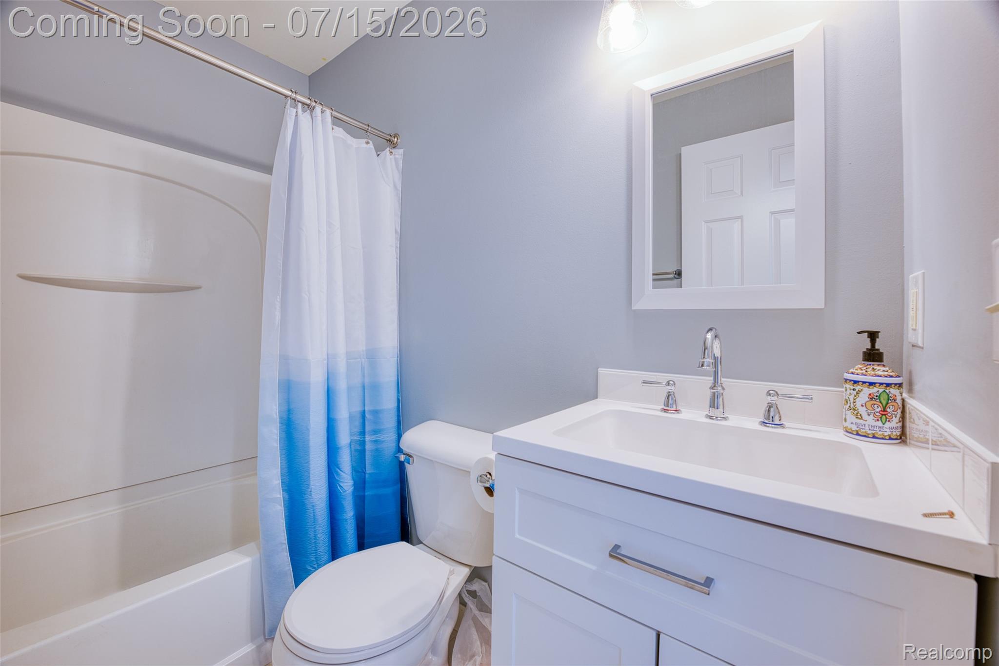 1159 Beaver Run Troy, MI 48083 - Photo 4 of 32 image-3.jpg