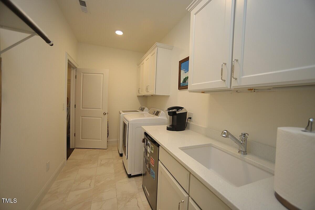 615 Sampson Street Raleigh, NC 27609 - Photo 11 of 26 laundry rm