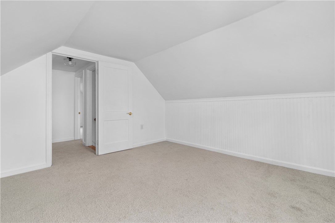 48 Buttonwoods Avenue Warwick, RI 02886 - Photo 13 of 31