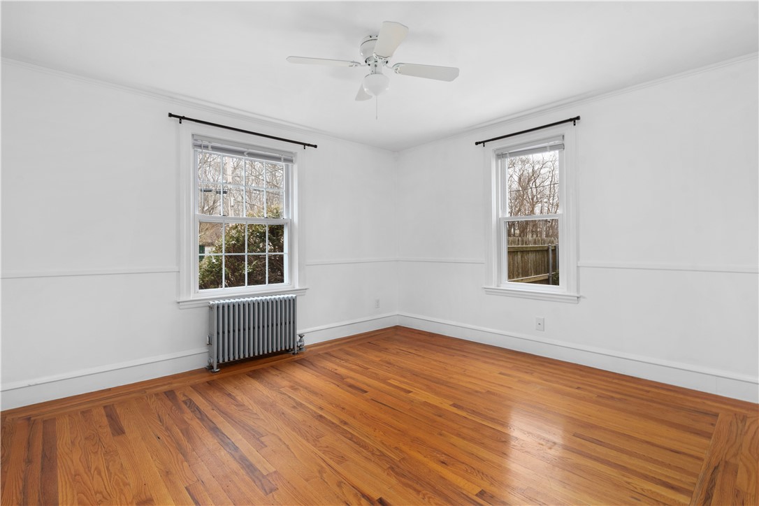 48 Buttonwoods Avenue Warwick, RI 02886 - Photo 15 of 31