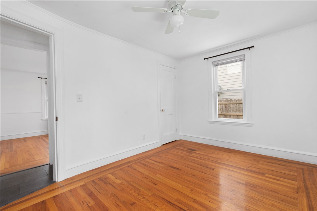 48 Buttonwoods Avenue Warwick, RI 02886 - Photo 17 of 31