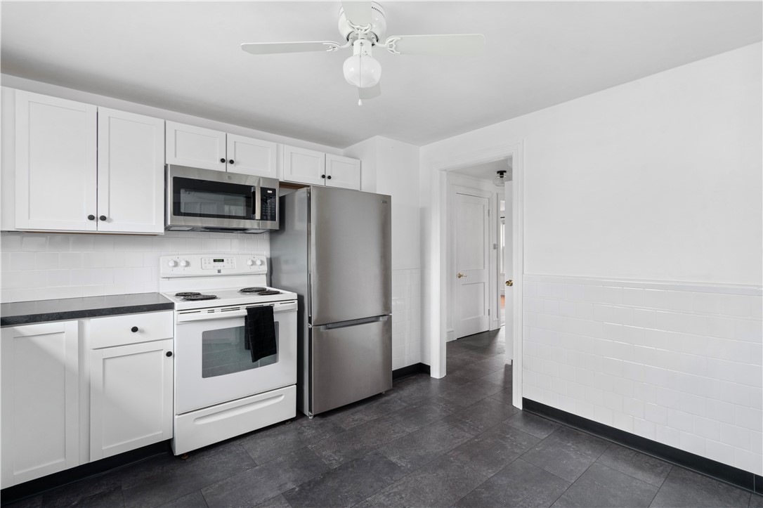 48 Buttonwoods Avenue Warwick, RI 02886 - Photo 10 of 31