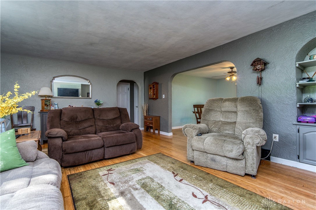 2859 Red Oak Road Kettering, OH 45432 - Photo 7 of 28 Gallery Image 7