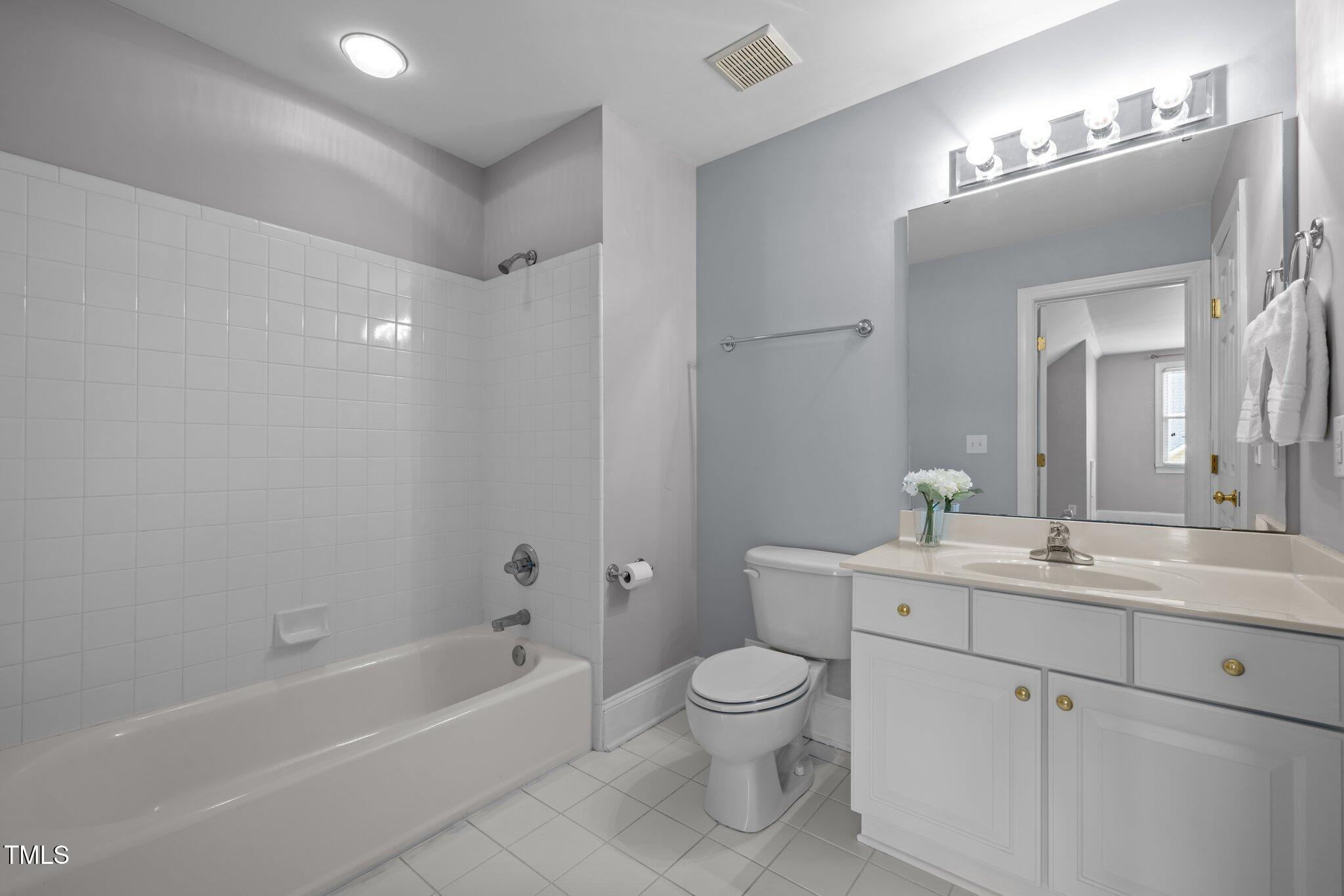 9112 Carrington Ridge Drive Raleigh, NC 27615 - Photo 30 of 44 29-web-or-mls-5Z8A8585