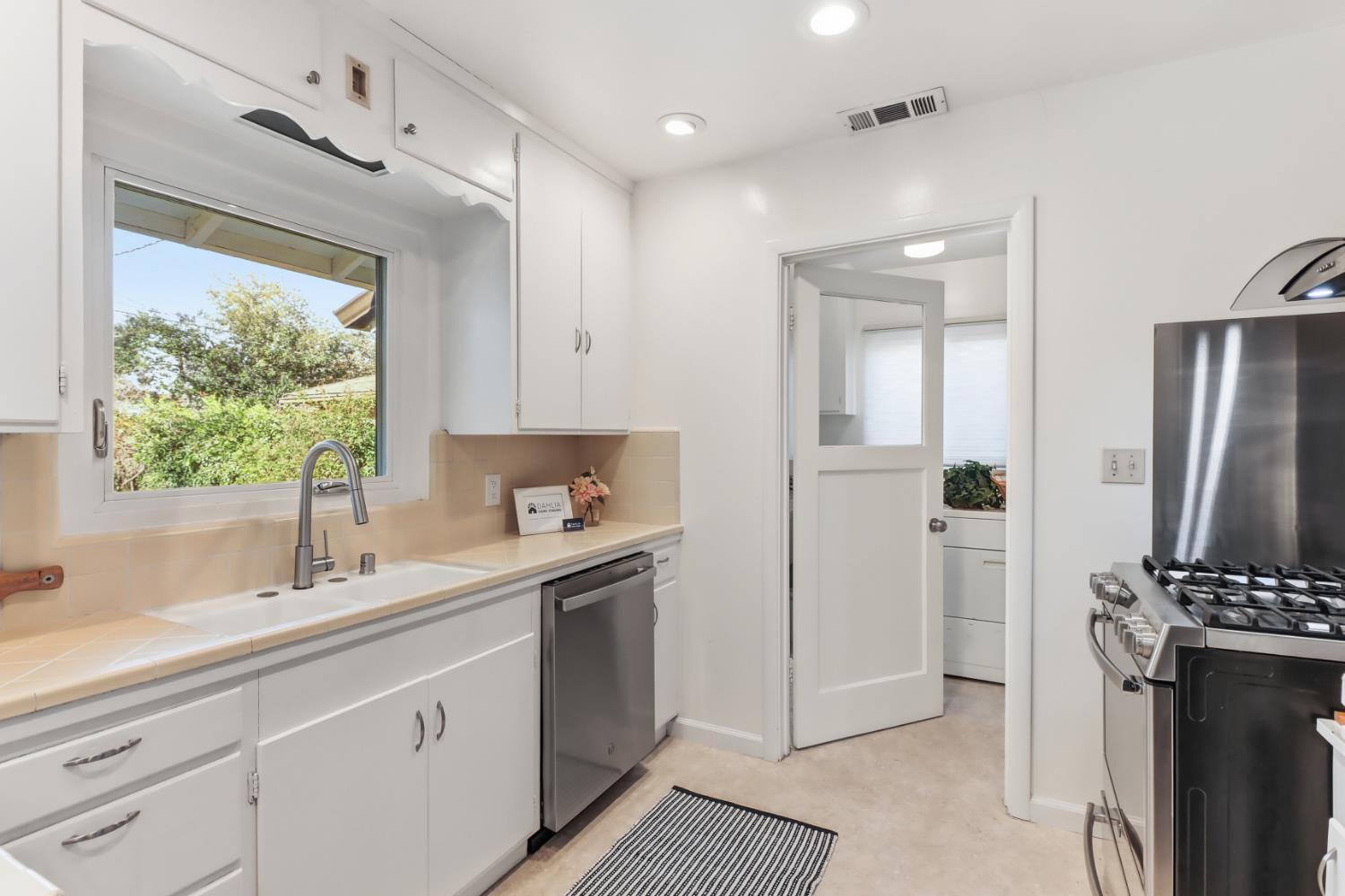 709 A Street Davis, CA 95616 - Photo 21 of 74