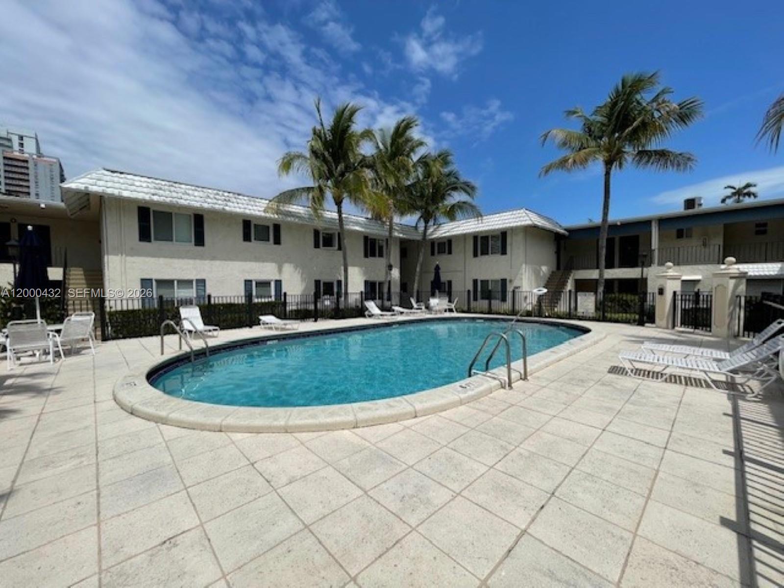 8601 Southwest 68th Court, Unit 4 Pinecrest, FL 33156 - Photo 15 of 30