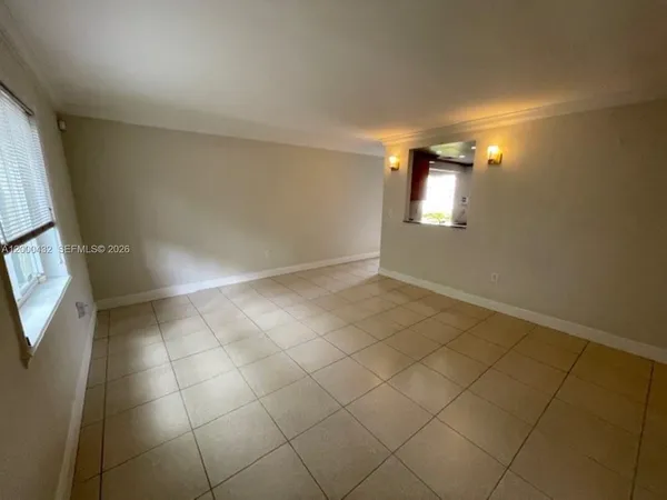 $2,000 | 8601 Southwest 68th Court, Unit 4, Pinecrest, FL 33156