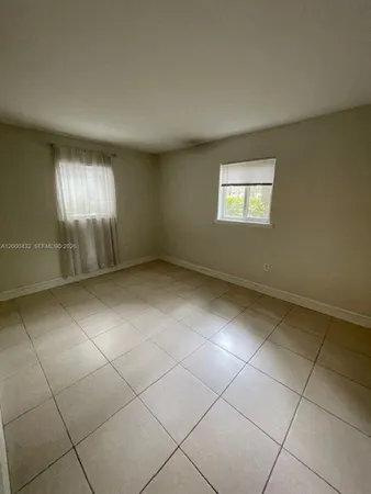 $2,000 | 8601 Southwest 68th Court, Unit 4, Pinecrest, FL 33156