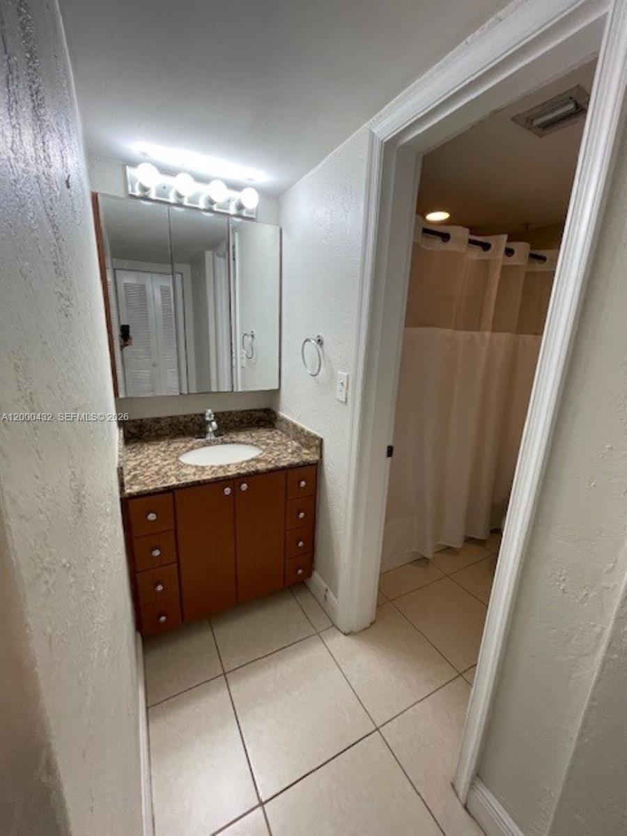 8601 Southwest 68th Court, Unit 4 Pinecrest, FL 33156 - Photo 8 of 30
