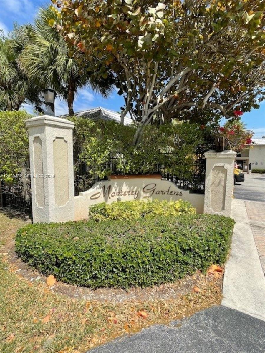 8601 Southwest 68th Court, Unit 4 Pinecrest, FL 33156 - Photo 10 of 30