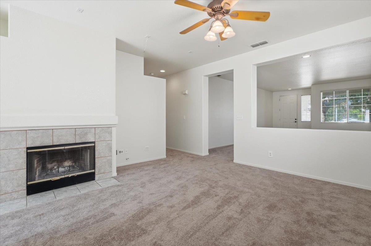 6820 Ranch House Way Citrus Heights, CA 95621 - Photo 8 of 34