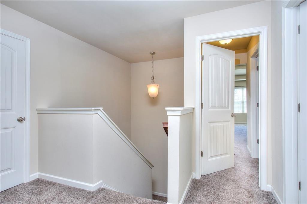 565 Dasheill Lane Atlanta, GA 30349 - Photo 3 of 11 a view of a hallway with interior of the house