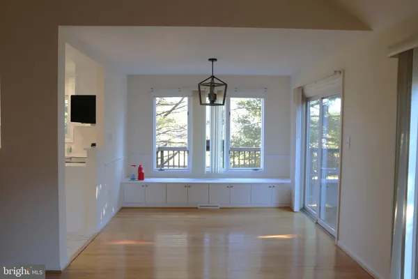 $4,500 | 4507 Highland Green Court, Alexandria, VA 22312