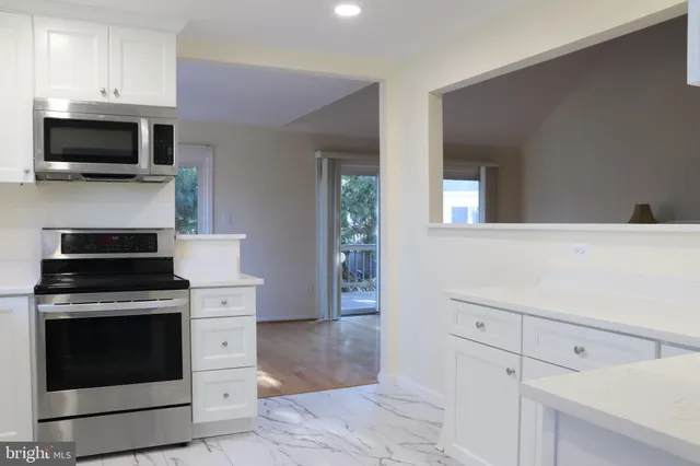 $5,000 | 4507 Highland Green Court, Alexandria, VA 22312