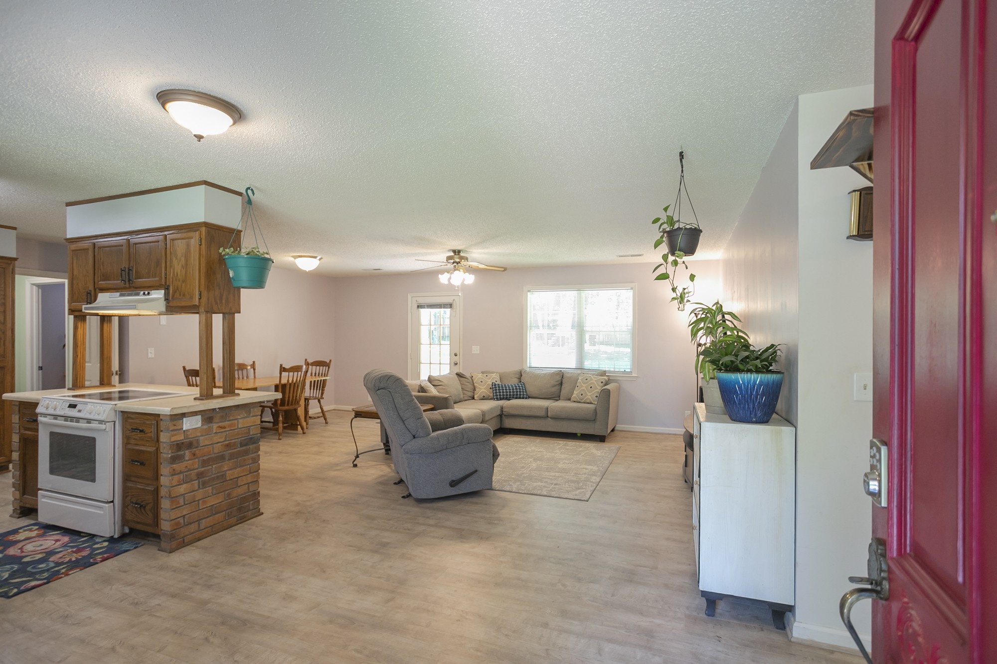214 Nottingham Road Dickson, TN 37055 - Photo 4 of 26 Gallery Image 4