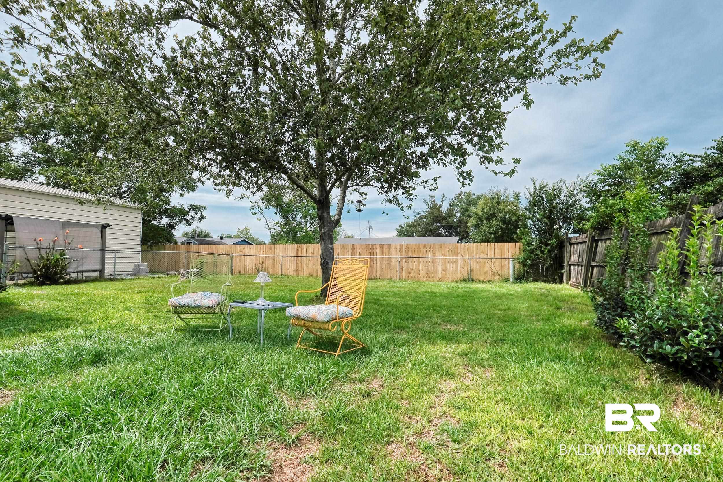 504 Ariel Avenue Foley, AL 36535 - Photo 5 of 33 View of yard