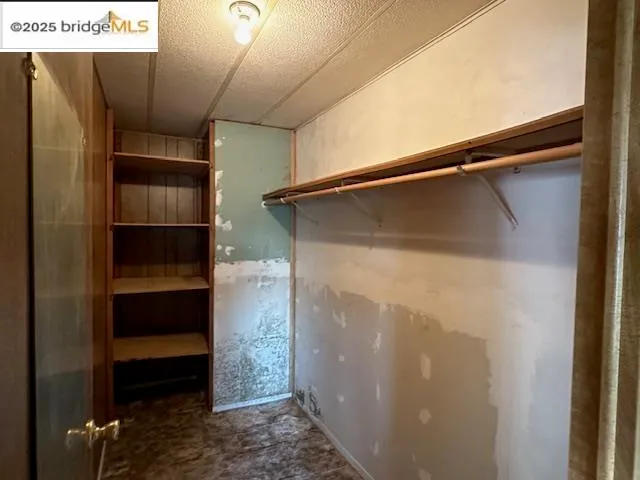 a view of walk in closet