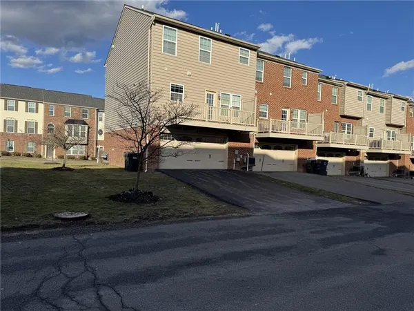 $2,400 | 617 Broadmore Lane, Wexford, PA 15090