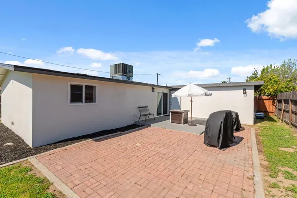 $349,900 | 36 Santa Ana Avenue, Clovis, CA 93612