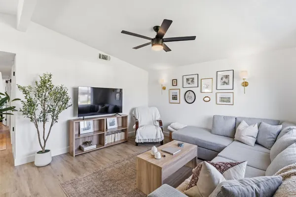 $349,900 | 36 Santa Ana Avenue, Clovis, CA 93612