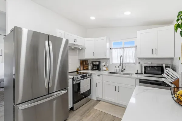 $349,900 | 36 Santa Ana Avenue, Clovis, CA 93612