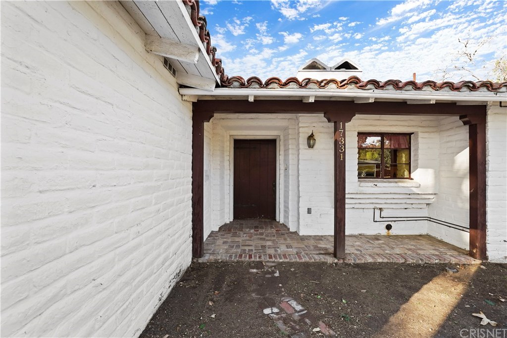 17331 Gresham Street Northridge, CA 91325 - Photo 10 of 43