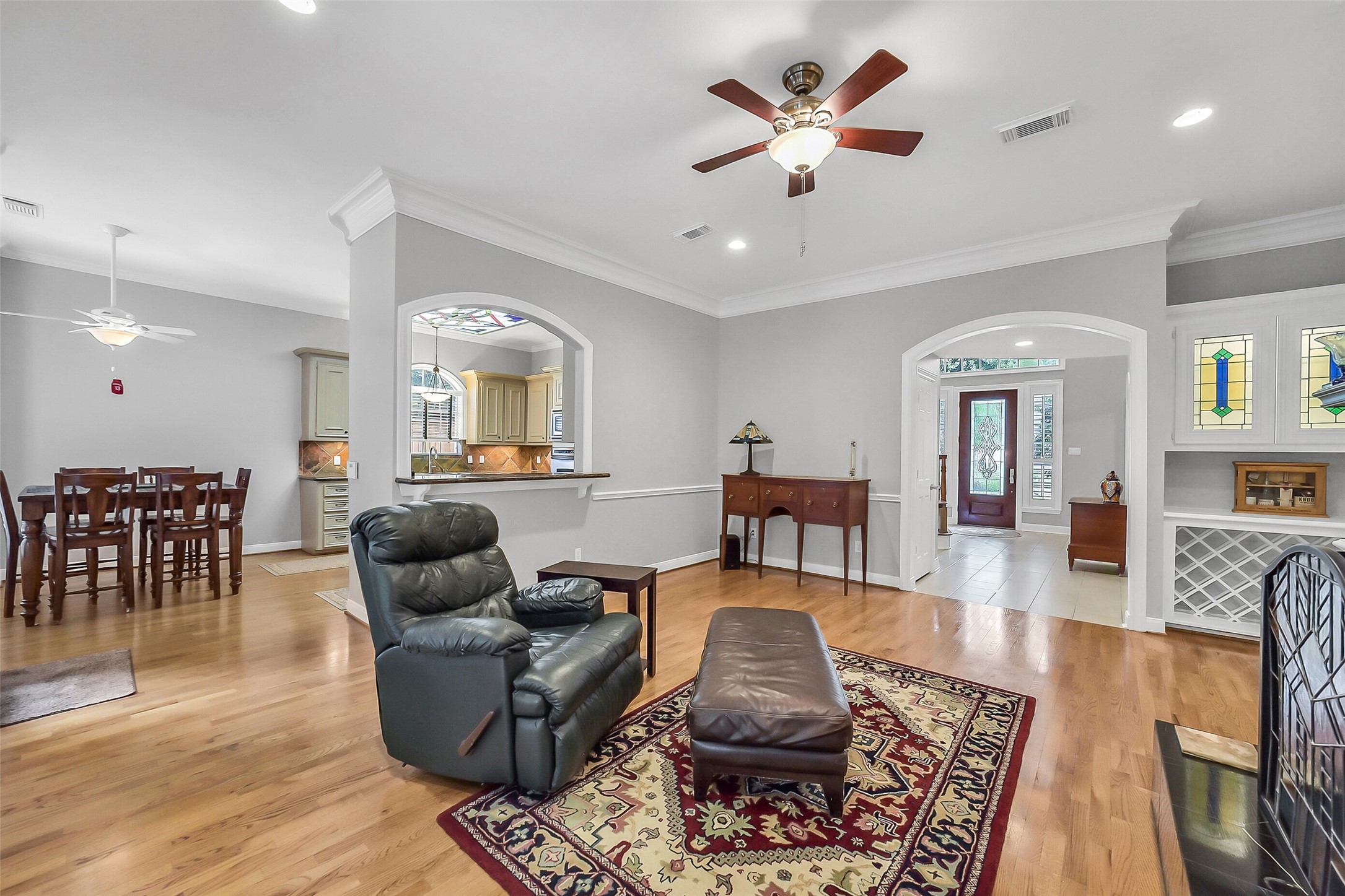 1260 Fries Road Houston, TX 77055 - Photo 9 of 42
