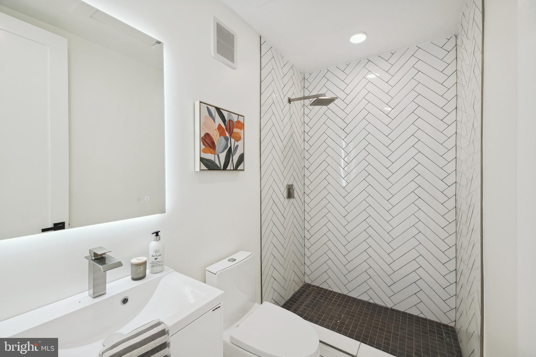 2213 M Street Northeast, Unit 4 Washington, DC 20002 - Photo 11 of 16