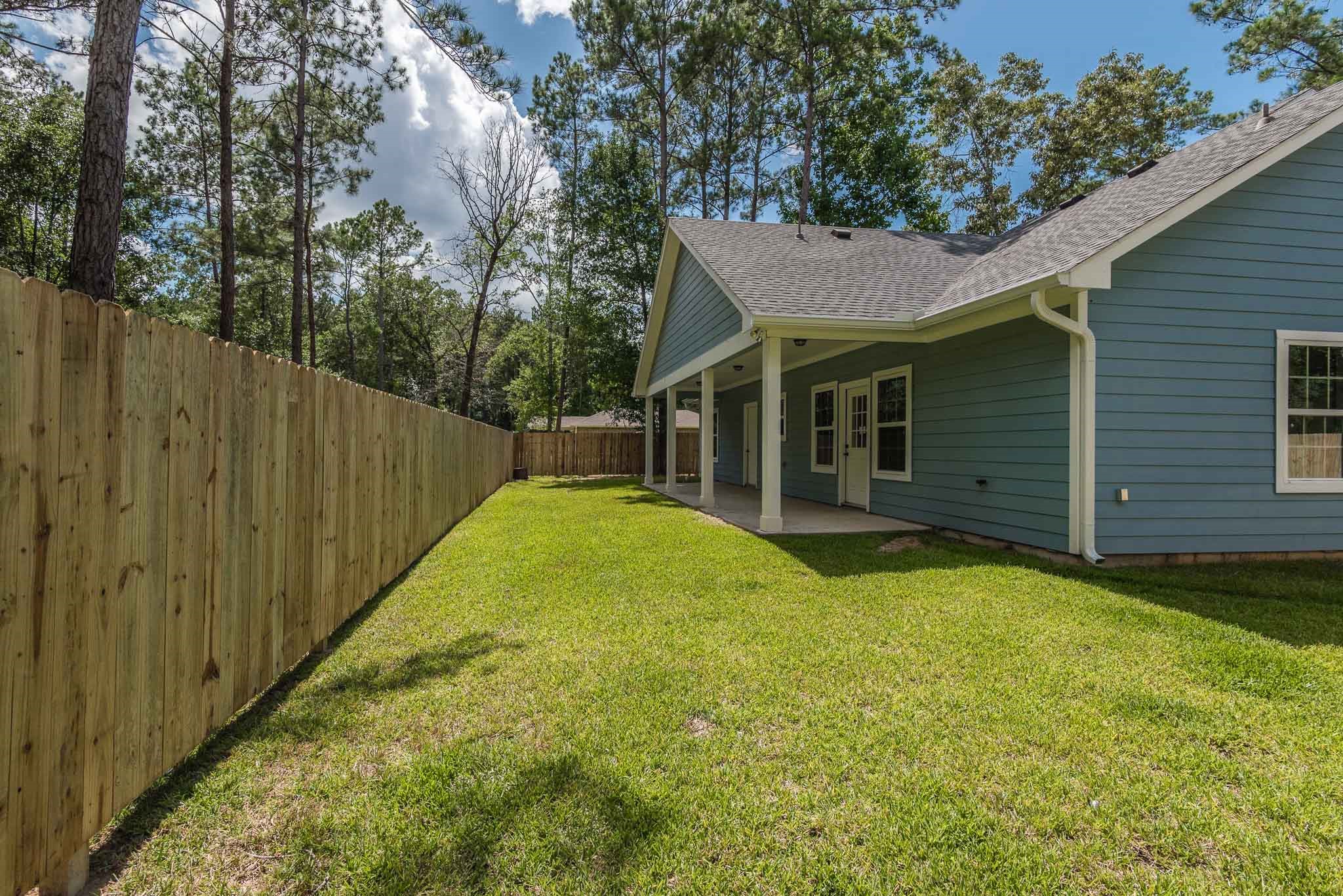 7705 Pin Oak Street Montgomery, TX 77316 - Photo 12 of 15 Backyard
