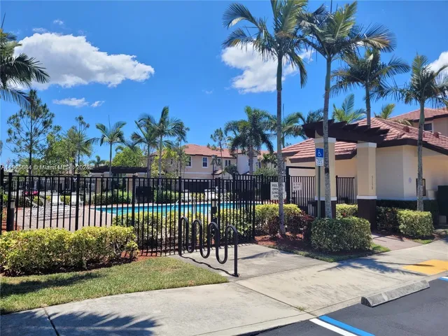 $2,990 | 6959 Long Pine Circle, Unit 6959, Coconut Creek, FL 33073