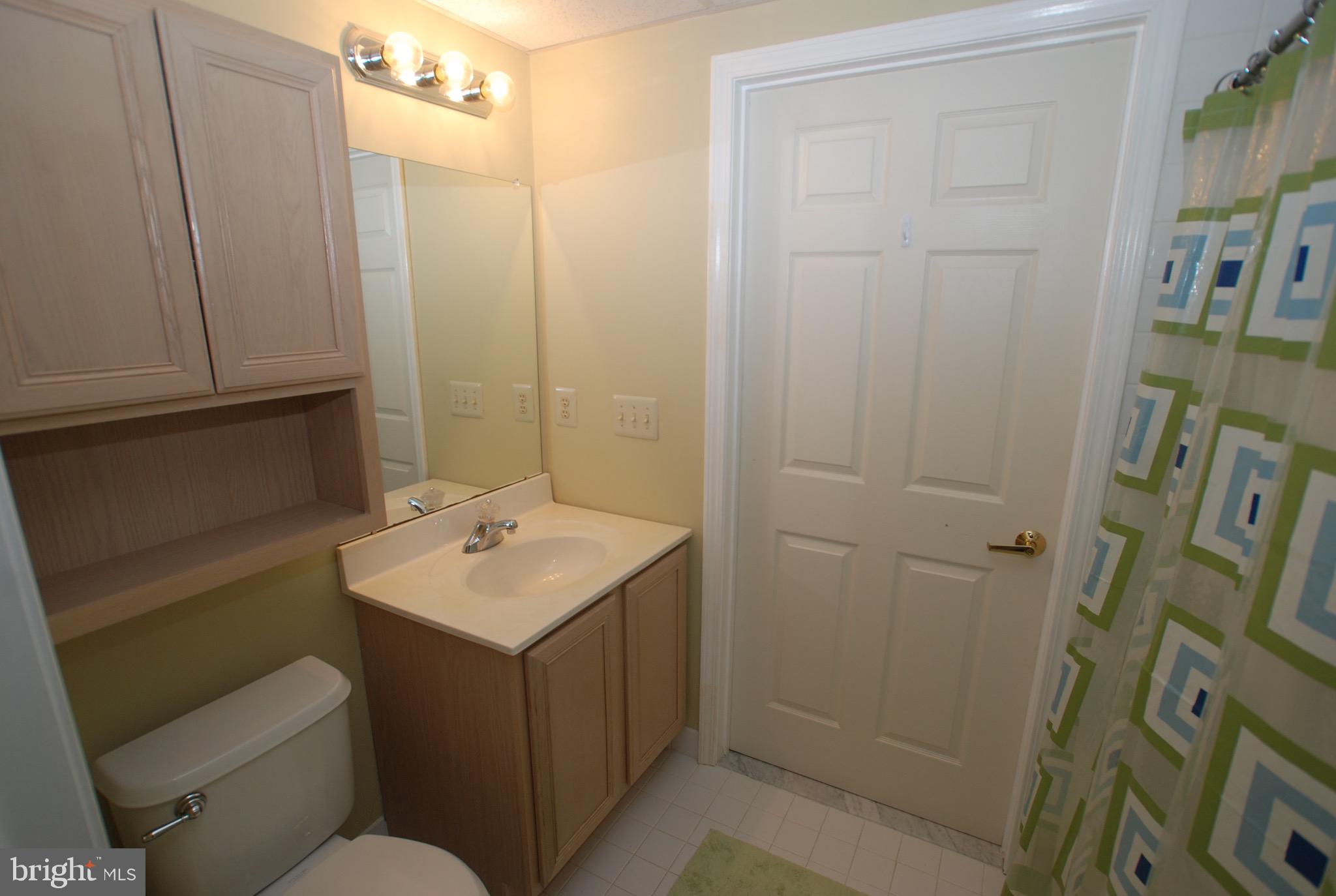 6102 Centennial Station Warminster, PA 18974 - Photo 21 of 36 2nd Bath