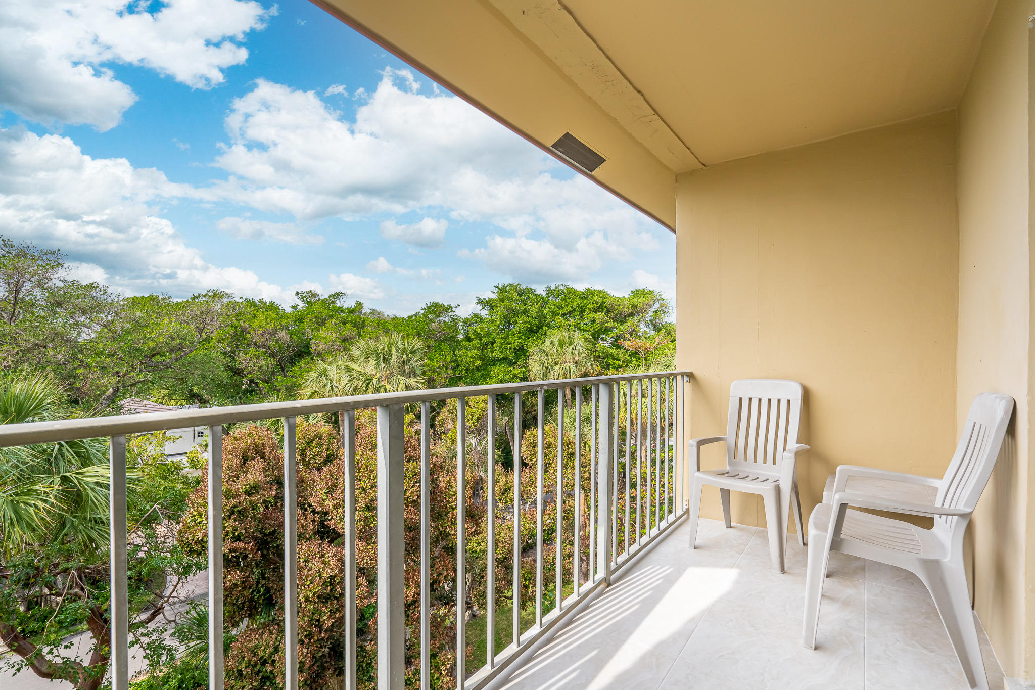 950 Ponce De Leon Road, Unit 511 Boca Raton, FL 33432 - Photo 23 of 77 2nd Patio