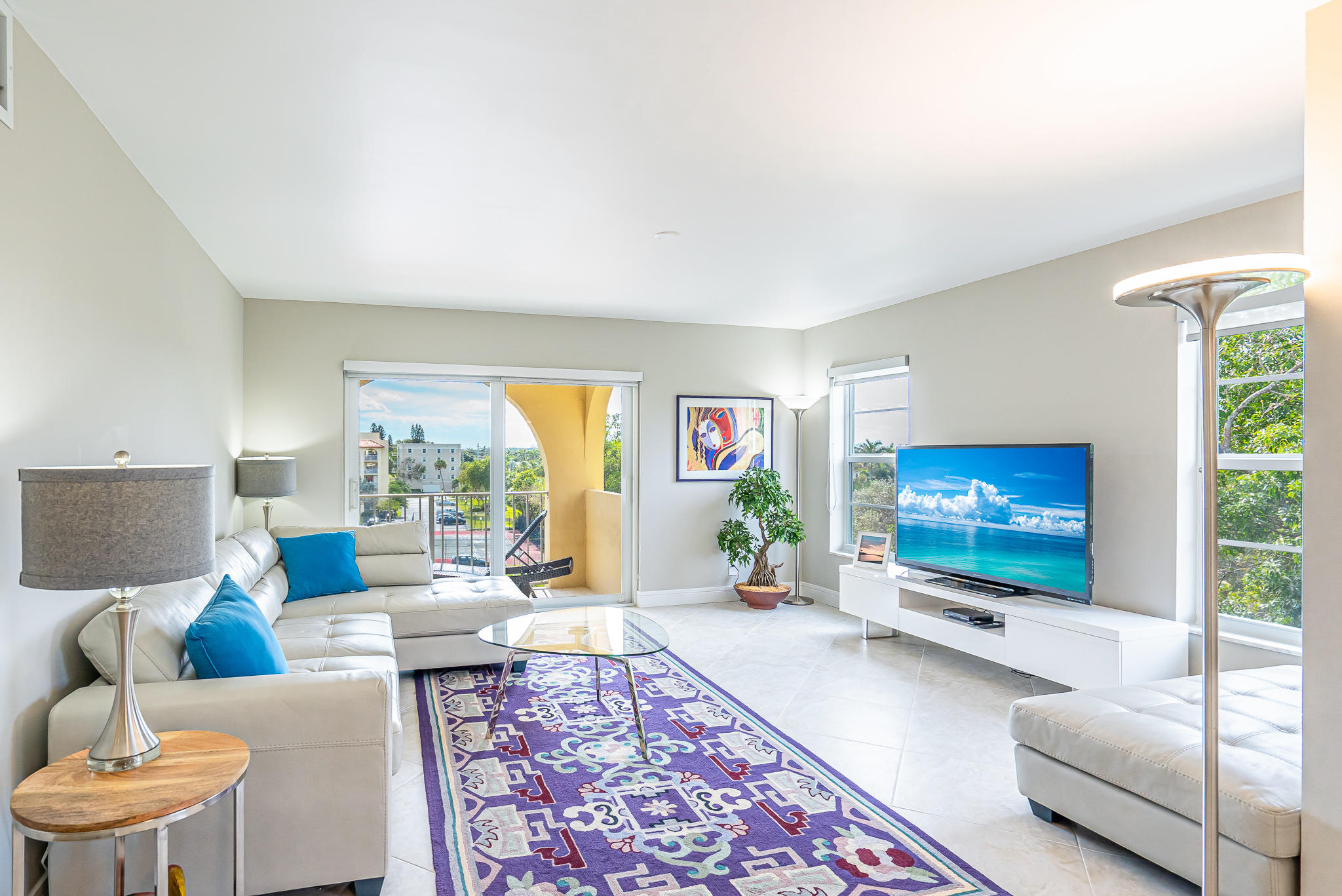 950 Ponce De Leon Road, Unit 511 Boca Raton, FL 33432 - Photo 27 of 77 Living Room