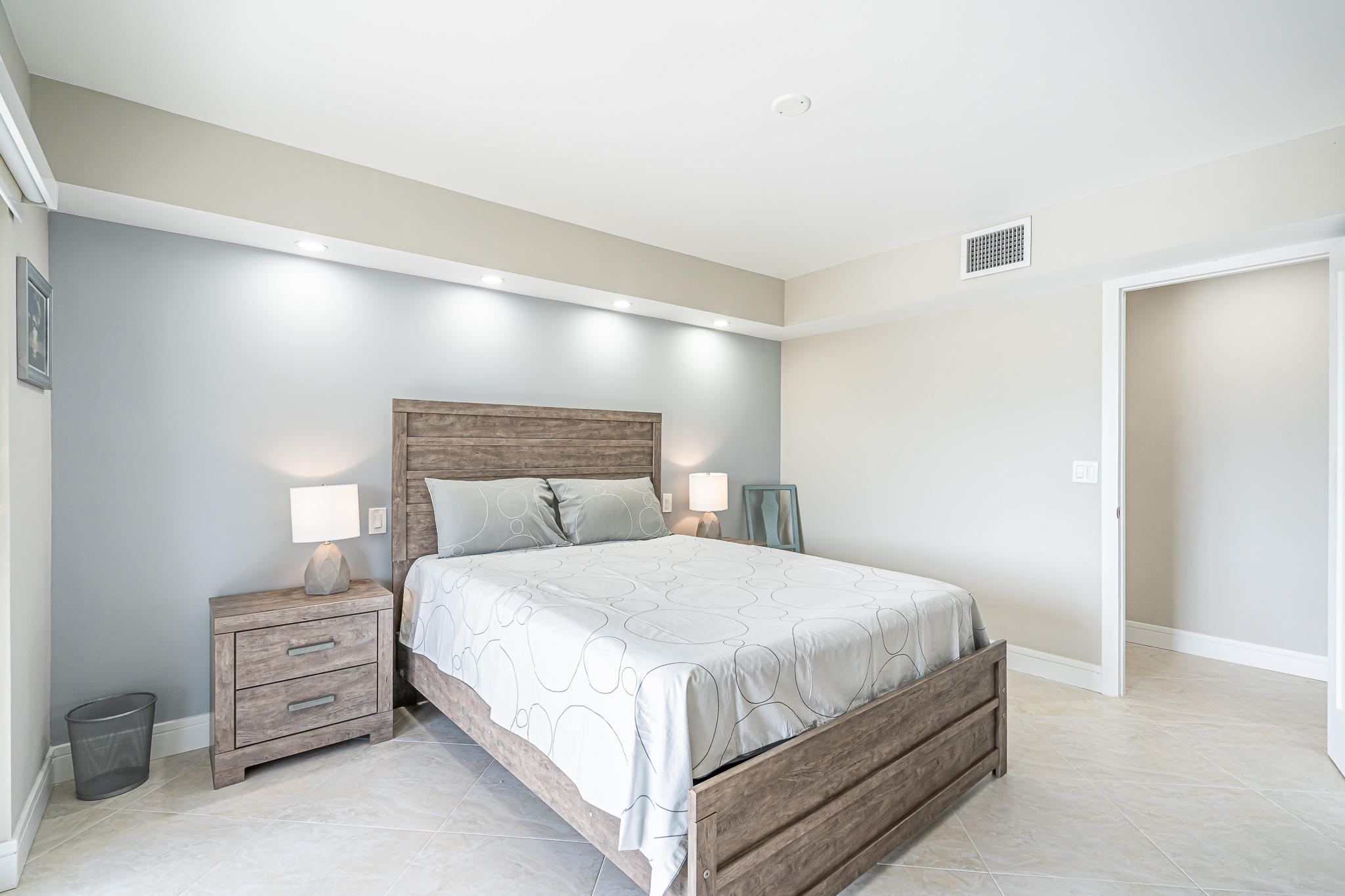 950 Ponce De Leon Road, Unit 511 Boca Raton, FL 33432 - Photo 52 of 77 Guest Bedroom