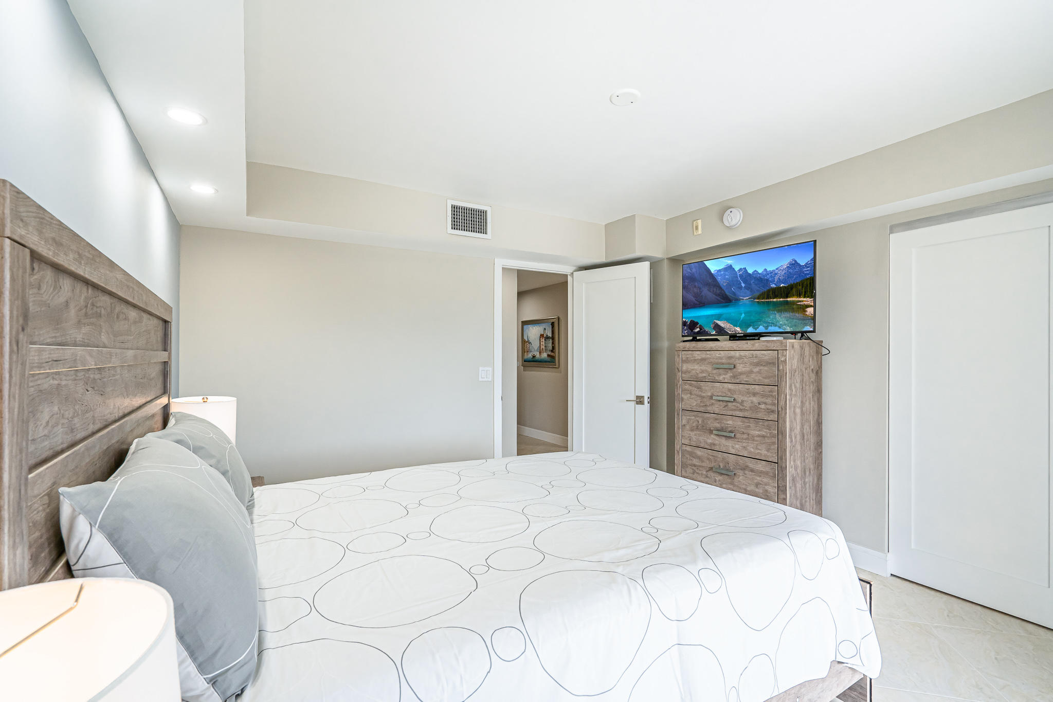 950 Ponce De Leon Road, Unit 511 Boca Raton, FL 33432 - Photo 53 of 77 Guest Bedroom