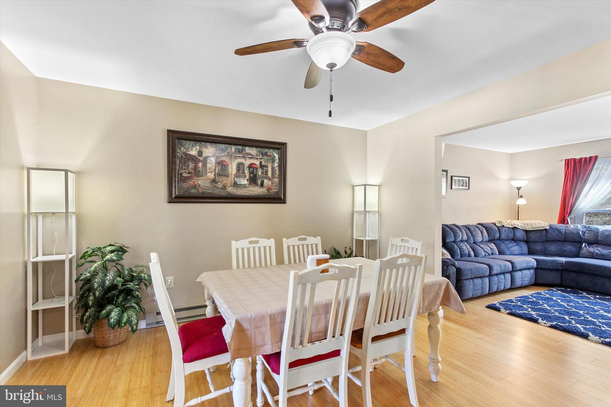139 Radio Road Elizabethtown, PA 17022 - Photo 8 of 28 DIning Room