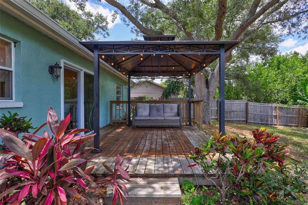 504 7th Street Southeast Largo, FL 33771 - Photo 24 of 29