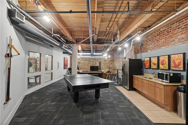 $185,000 | 308 West 8th Street, Unit 407, Kansas City, MO 64105